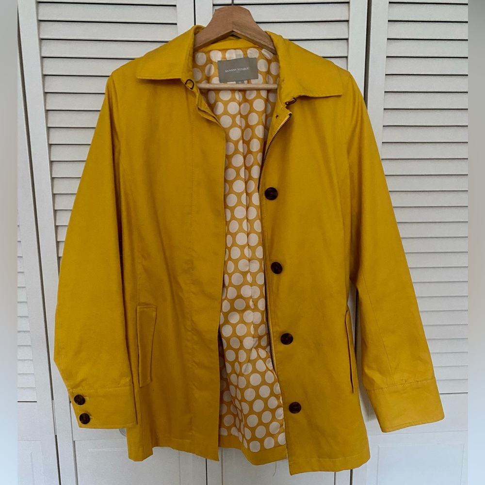 Yellow Banana Republic trench coat